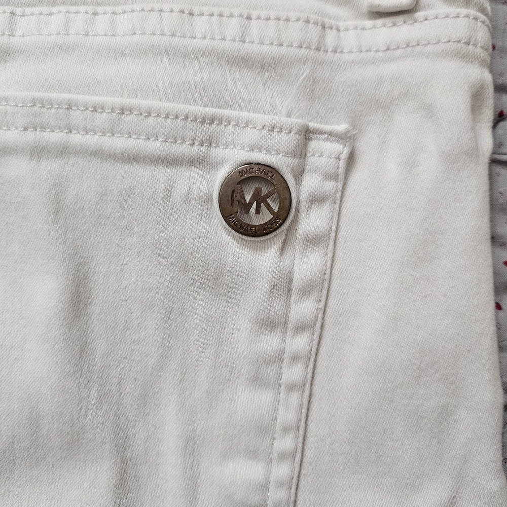 Michael Kors Izzy Skinny White Jeans - Picture 3 of 10
